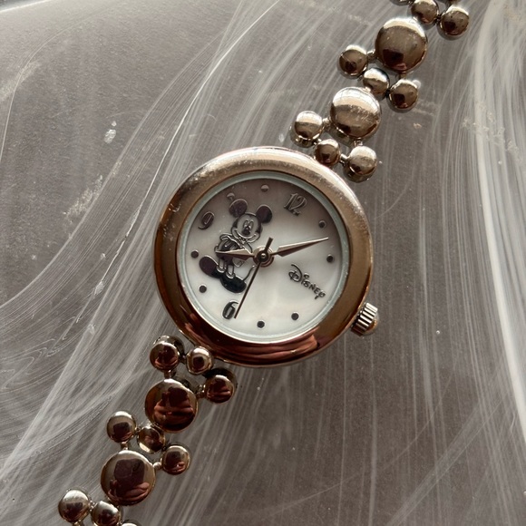 Disney Vintage Stainless Steel Mickey Mouse Ladies watch - Picture 1 of 4